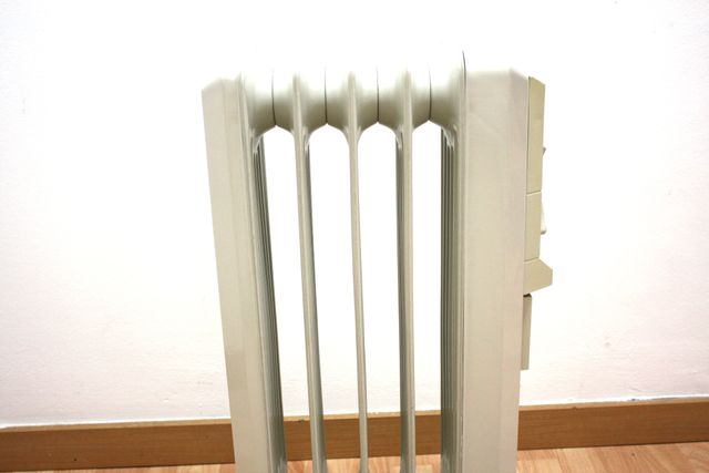 RADIADOR DE ACEITE MARSAN E-1005 1000W 4 ELEMENTOS