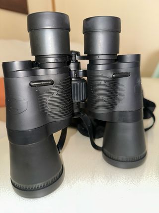 Prismáticos negros. Marca Bowang optical.