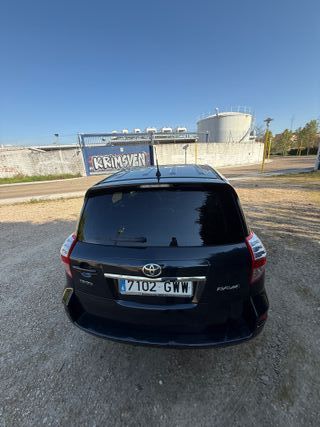 Toyota RAV4 2010