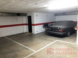 Garaje en venta en Eixample Sud – Migdia en Girona