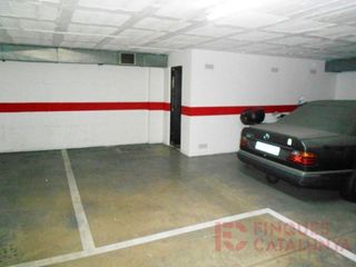 Garaje en venta en Eixample Sud – Migdia en Girona