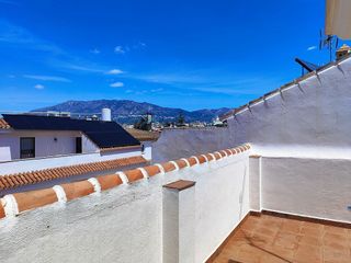 Casa adosada en venta en Las Lagunas en Mijas