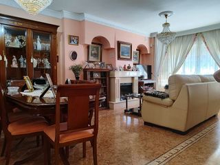 Casa adosada en venta en Las Lagunas en Mijas