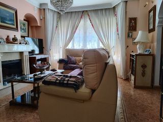 Casa adosada en venta en Las Lagunas en Mijas
