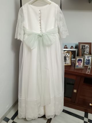 Traje de Comunión Blanco con Lazos