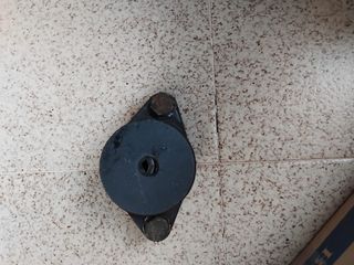 Soporte motor Renault 8 y 10