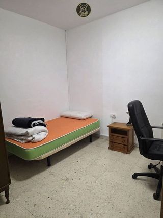 Piso en alquiler en Peñamefecit - Avda Barcelona en Jaén