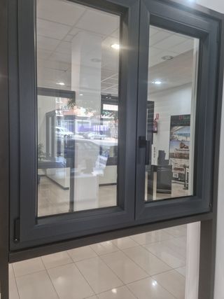 Ventana de pvc gris 1,20 X 1,20