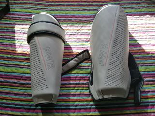 Guantes y espinilleras Kick Boxing