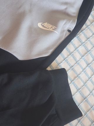 Chándal Nike Tech chico negro y gris
