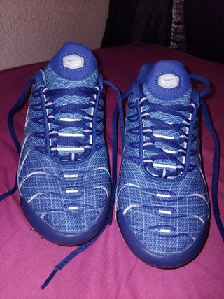 Zapatillas Nike Air Azules y Blancas