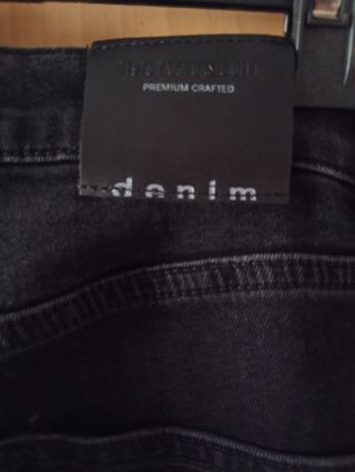 Pantalón vaquero Zara flecos
