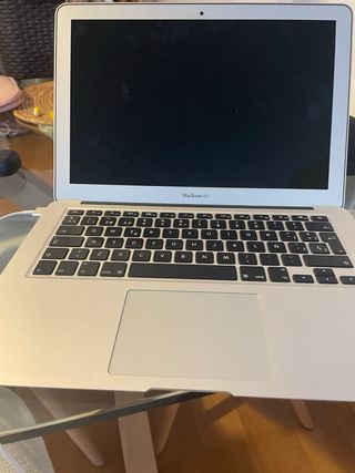 MacBook Air 13 (2017) Intel Core i5 8GB RAM