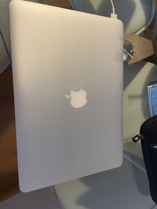 MacBook Air 13 (2017) Intel Core i5 8GB RAM