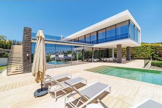 Chalet en alquiler en Nueva Andalucía centro en Marbella
