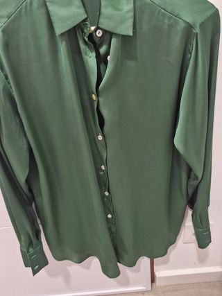 Camisa Zara Satén Oversize Verde Talla S