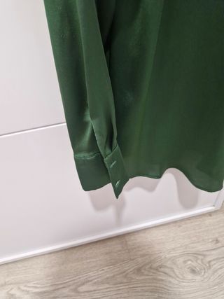 Camisa Zara Satén Oversize Verde Talla S