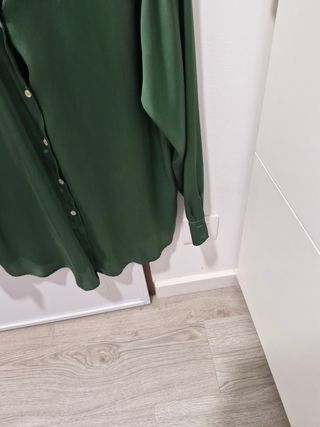 Camisa Zara Satén Oversize Verde Talla S