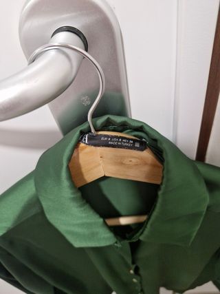 Camisa Zara Satén Oversize Verde Talla S