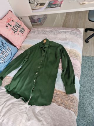 Camisa Zara Satén Oversize Verde Talla S