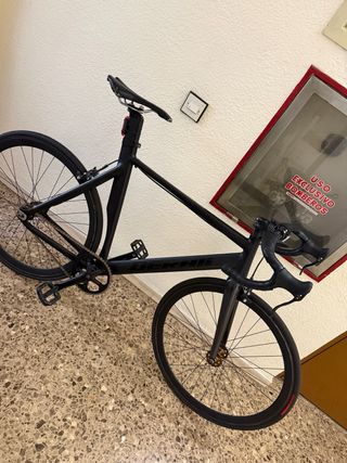 Bicicleta piñón fijo Negra Derail