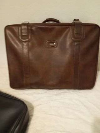 2 Maletas de Cuero Grandes para viajes.. Vintage..