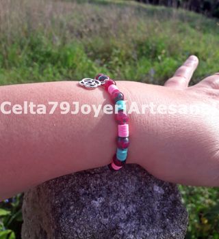 Pulsera artesanal rubí zoisita nudo celta