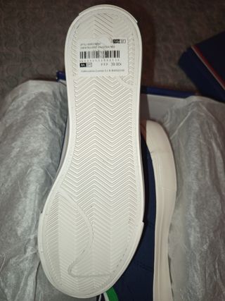 Zapatillas deportivas azul y verde