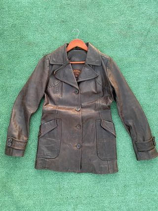 Chaqueta de cuero marrón mujer