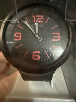 Reloj Negro y Rojo Nuevo