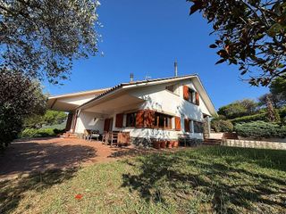 Chalet en alquiler en Bigues en Bigues i Riells