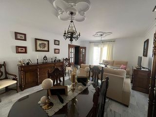 Casa adosada en venta en Centro - Doña Mercedes en Dos Hermanas