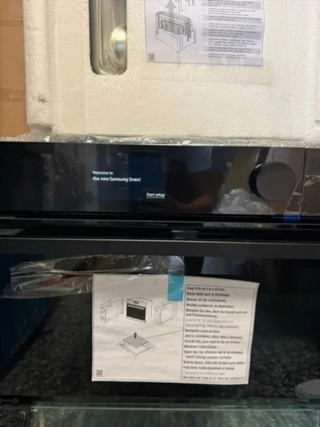 Horno Samsung Pirolitico 76L