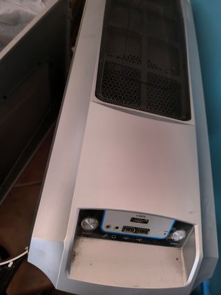 Torre PC Vacía con Fuente de Alimentación