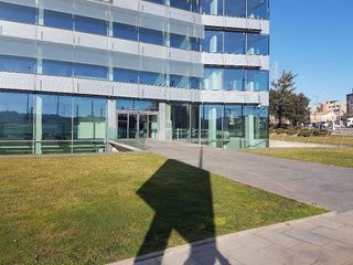 Oficina en alquiler en Pedró en Cornellà de Llobregat