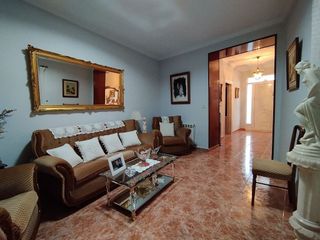 Chalet en venta en Tomelloso