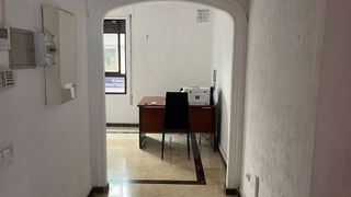 Oficina en alquiler en Centro en Almería
