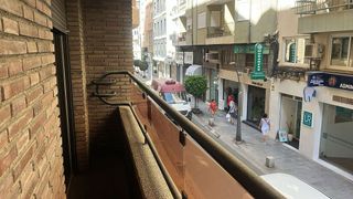 Oficina en alquiler en Centro en Almería