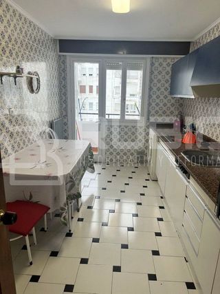 Piso en alquiler en Laredo