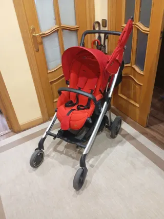 Carro de paseo bebéconfort rojo