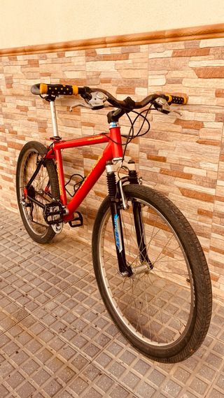 Bicicleta MTB Aluminio Roja