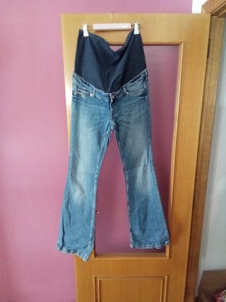 Pantalones de maternidad acampanados