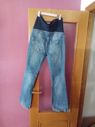 Pantalones de maternidad acampanados