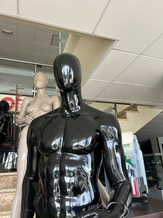 Maniquí Hombre Brillante