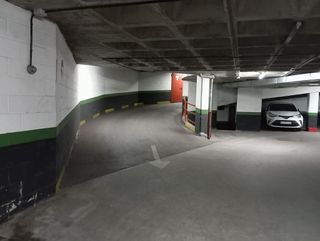 Garaje en venta en Aluche en Madrid