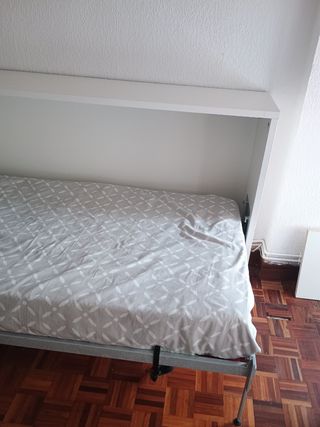 Cama supletoria con mueble de pared