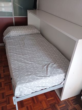 Cama supletoria con mueble de pared