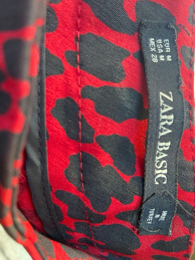 Pantalón ZARA estampado leopardo