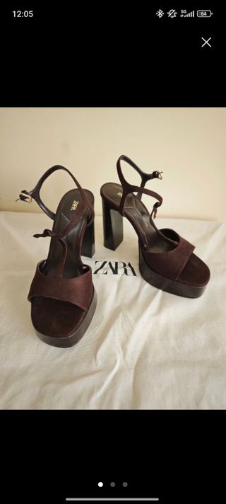 Sandalias tacón Zara marrón Talla 36
