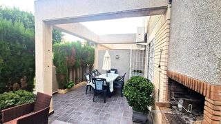 Casa adosada en venta en Nueva Torrevieja - Aguas Nuevas en Torrevieja
